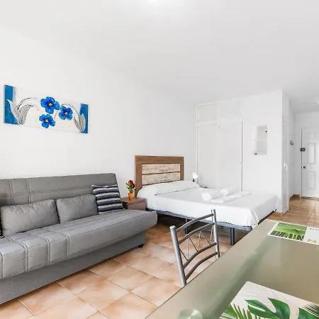 651 Bright Establishment, Heated Pool And Wi Fi 아파트 *