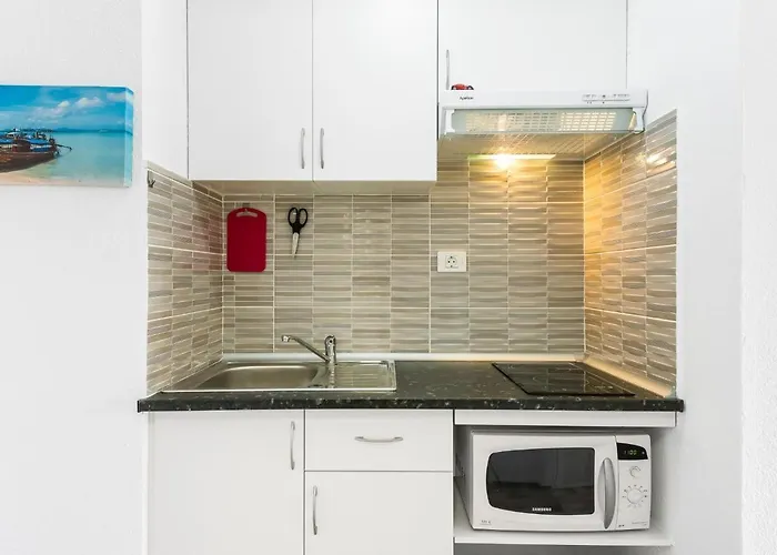 651 Bright Establishment, Heated Pool And Wi Fi Apartment *